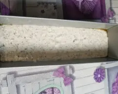 Step <p>La masa tendrá una consistencia húmeda y pegajosa, pero no añada más harina. </p> illustration