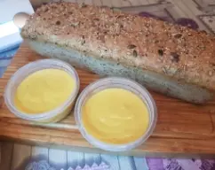 Step <p>Hornee durante 40-45 min a 200°C,deje enfriar 5 min en el molde, desmoldar y dejar enfriar sobre una rejilla. Cuando este frío cortar en rodajas y guardar en la nevera en una bolsa, o también se puede congelar. </p> illustration