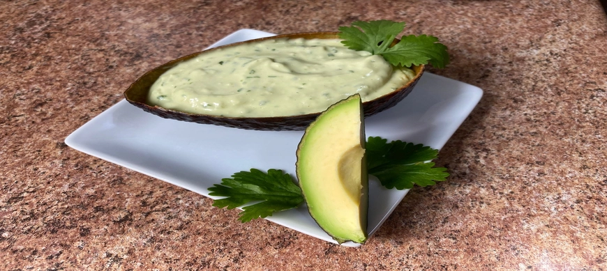 MAYONESA DE AGUACATE Y CILANTRO